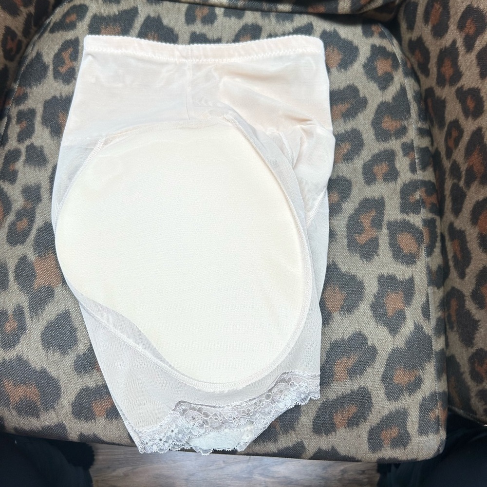 Cream Lace Trim Shapewear hip and butt padding included